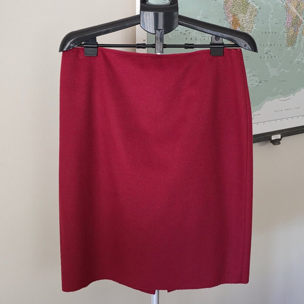ELIE TAHARI Burgundy Pencil Style Lined Lambswool and Cashmere Skirt